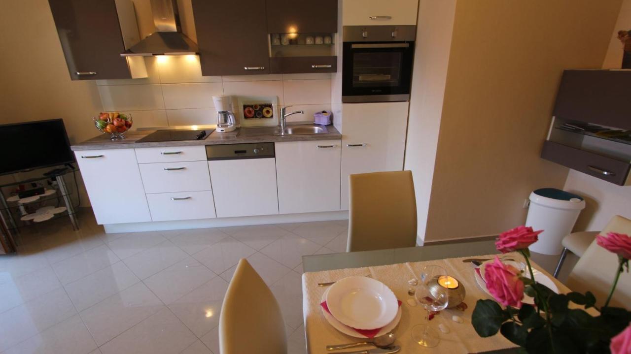 Apartment Dobrinj 1 Exteriör bild